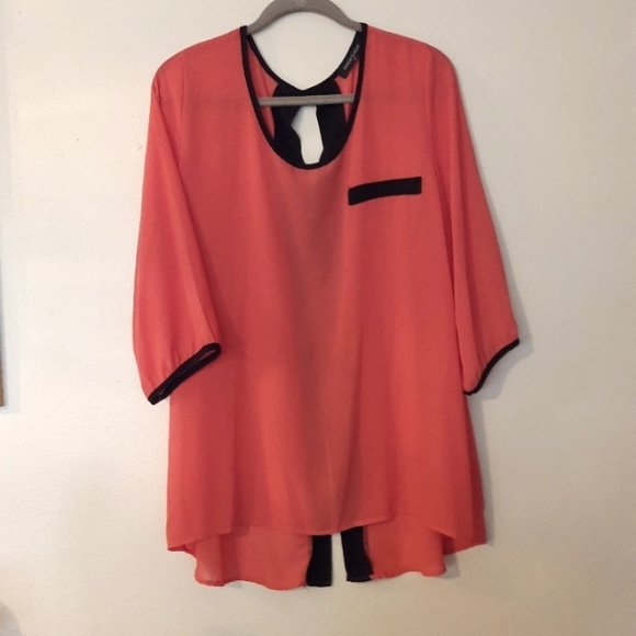 Fashion to Figure Tops - Fashion 2 Figure Pretty Long/short blouse